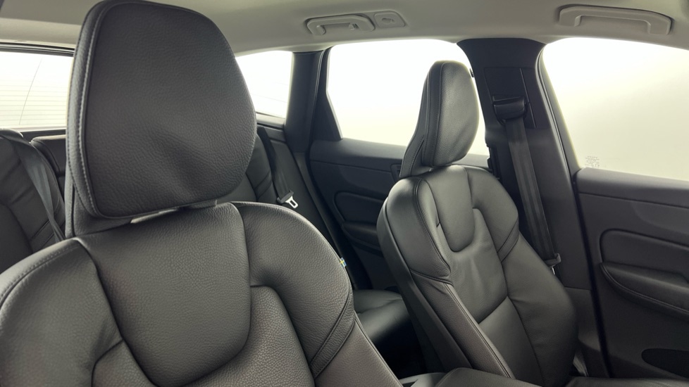 Used Volvo XC60 2020 for sale - 77606975: Photo 31