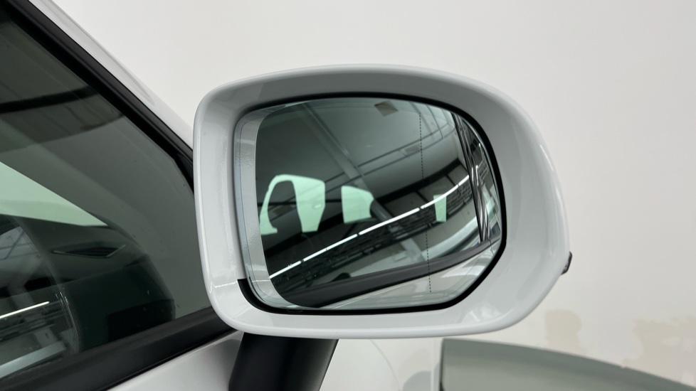 Used Volvo XC60 2020 for sale - 77606975: Photo 32