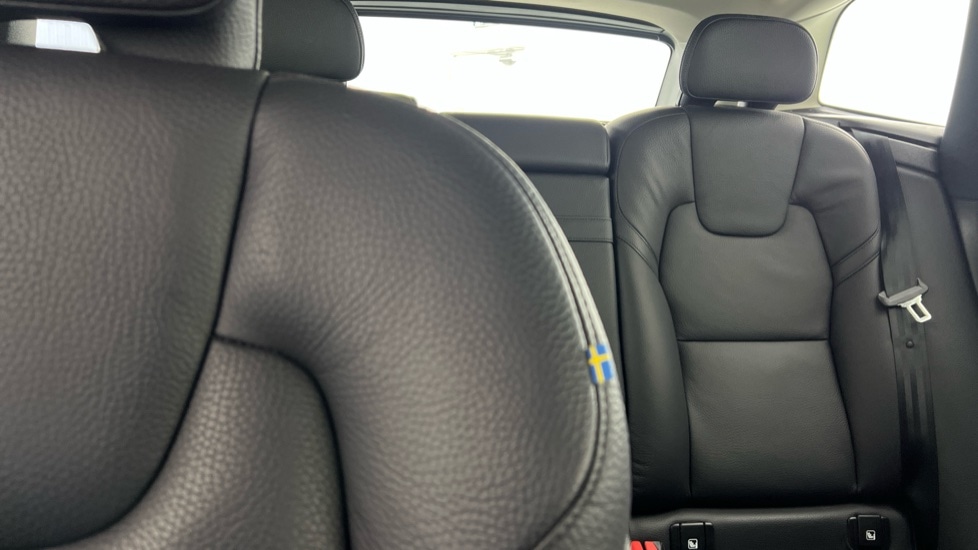 Used Volvo XC60 2020 for sale - 77606975: Photo 37