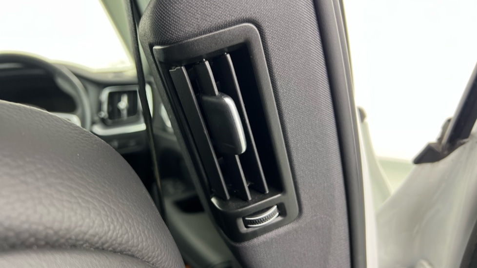 Used Volvo XC60 2020 for sale - 77606975: Photo 38