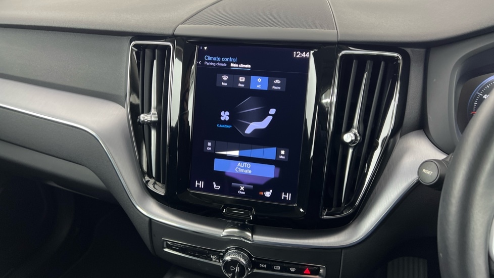 Used Volvo XC60 2020 for sale - 77606975: Photo 44