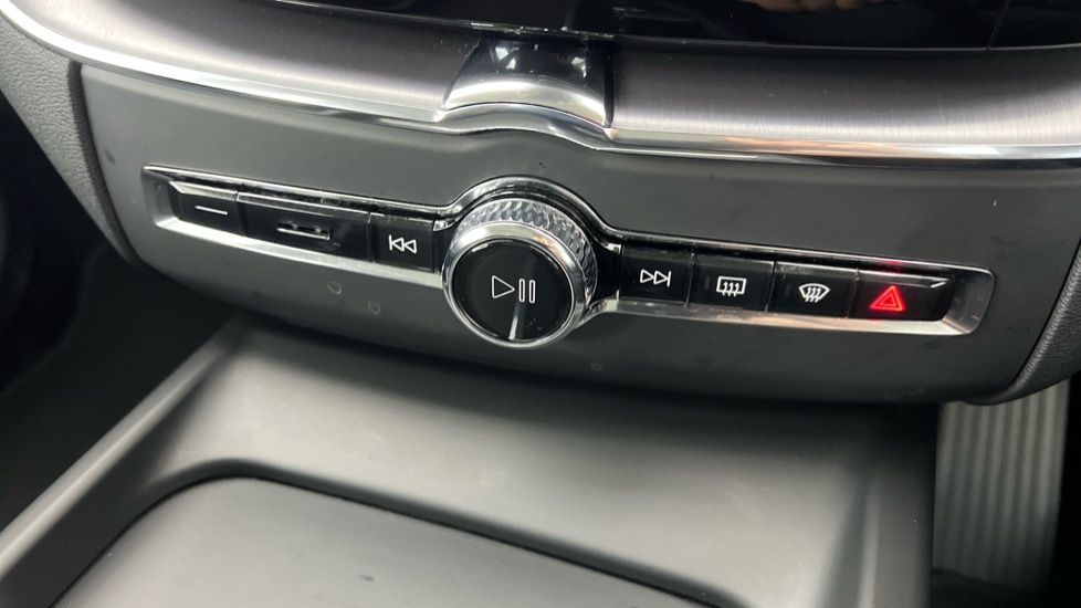 Used Volvo XC60 2020 for sale - 77606975: Photo 46