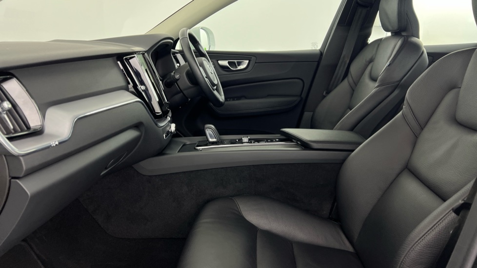 Used Volvo XC60 2020 for sale - 77606975: Photo 54