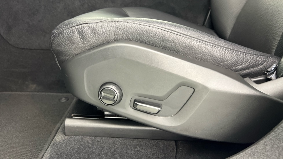 Used Volvo XC60 2020 for sale - 77606975: Photo 55