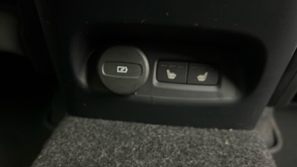 Used Volvo C40 2022 for sale - 76208852: Photo 39