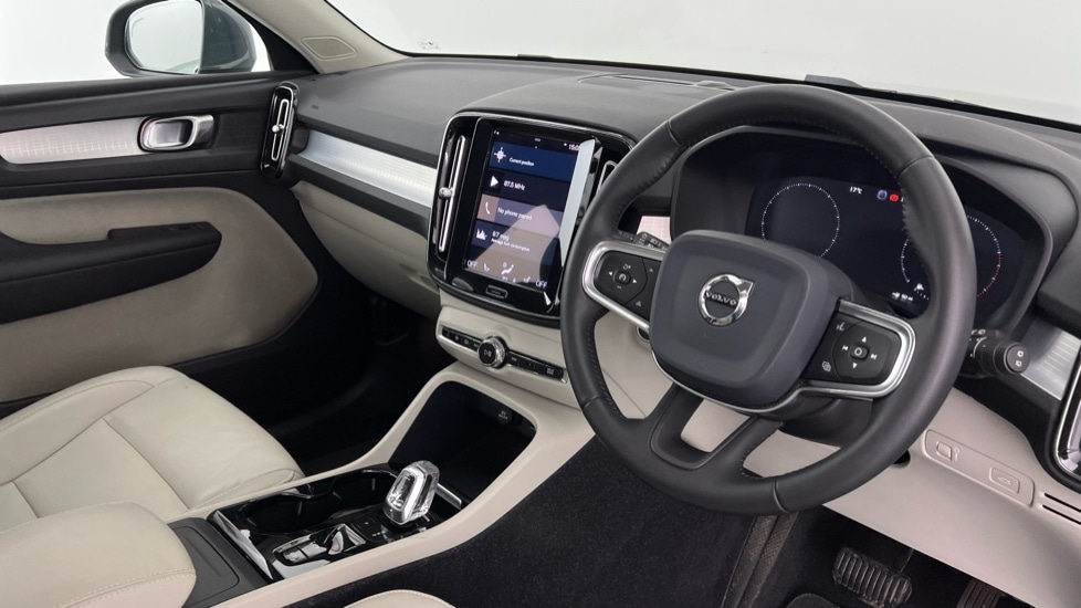 Used Volvo XC40 2020 for sale - 76104165: Photo 4