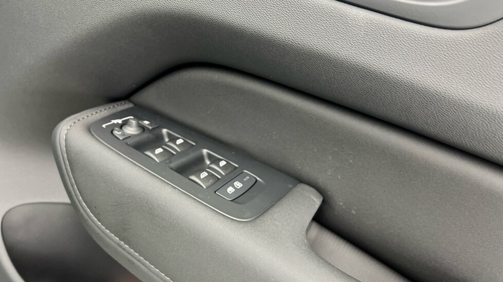 Used Volvo XC60 2026 for sale - 77717942: Photo 24