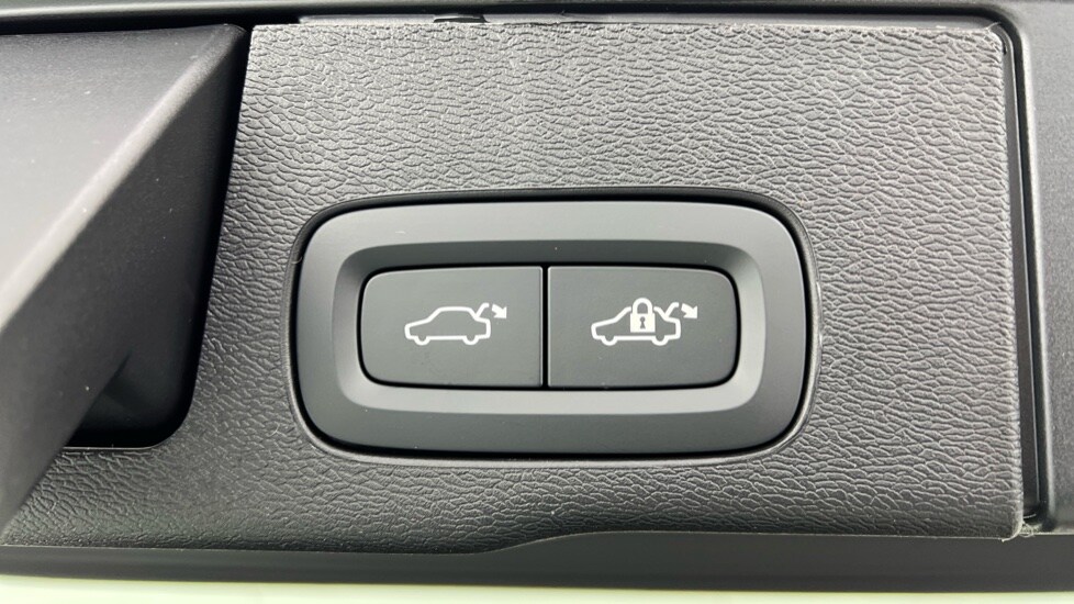 Used Volvo XC60 2026 for sale - 77717942: Photo 35