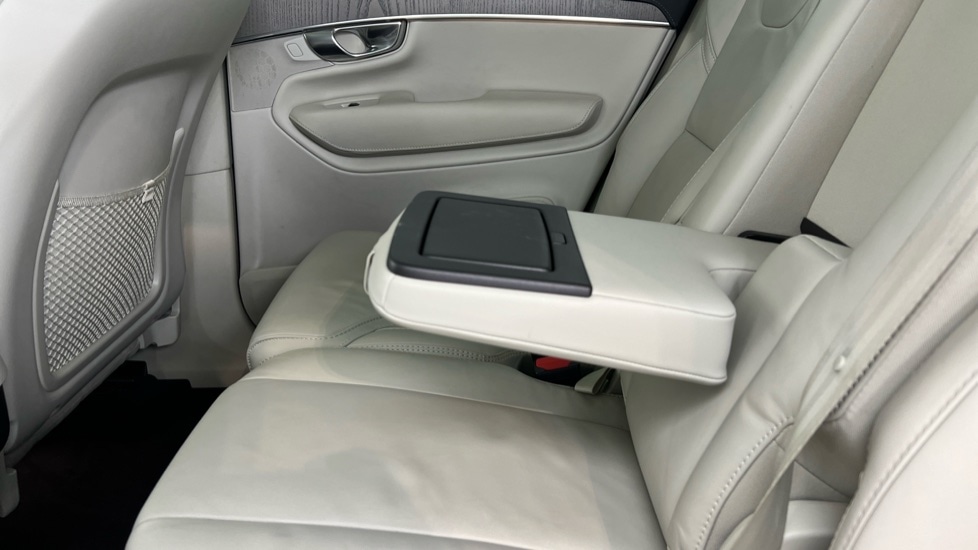 Used Volvo XC90 2024 for sale - 77018381: Photo 34