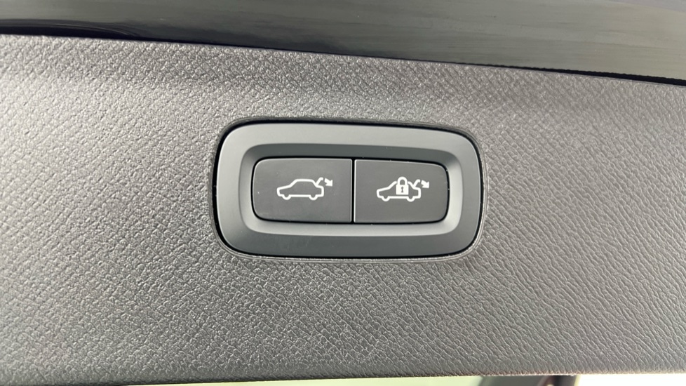 Used Volvo XC90 2024 for sale - 77018381: Photo 35