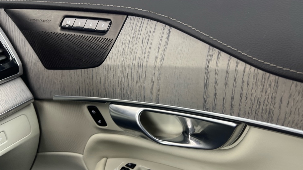 Used Volvo XC90 2024 for sale - 77018381: Photo 44