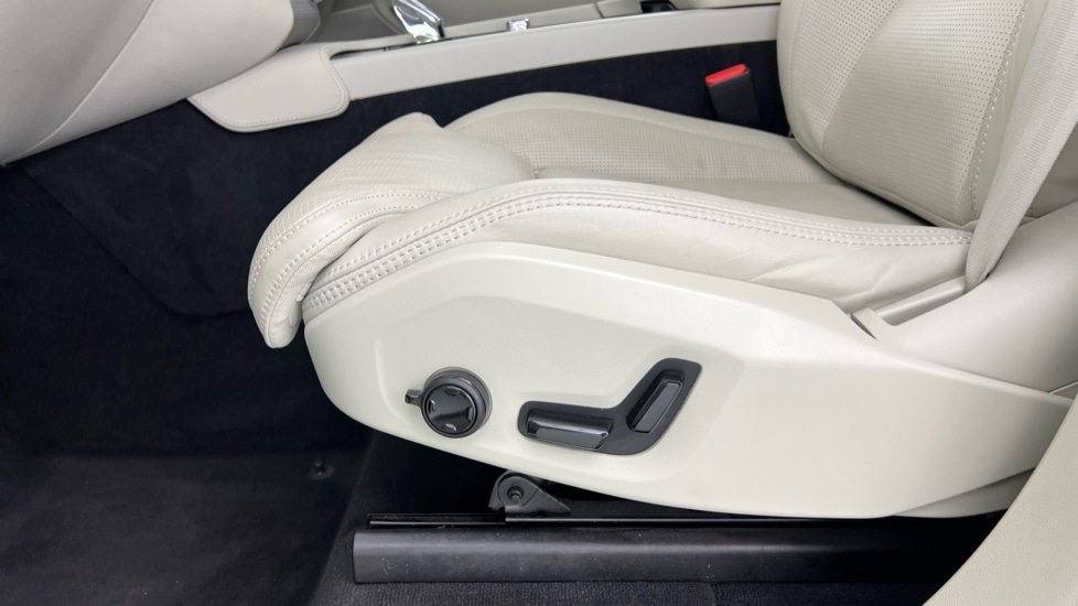 Used Volvo XC90 2024 for sale - 77018381: Photo 63