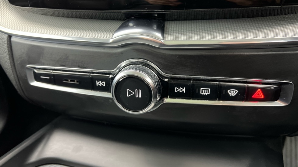Used Volvo XC60 2023 for sale - 76191173: Photo 14