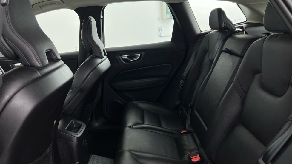 Used Volvo XC60 2023 for sale - 76191173: Photo 32