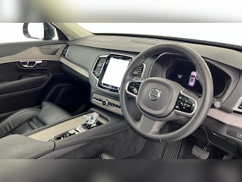 Used Volvo XC90 2023 for sale - 77745811: Photo