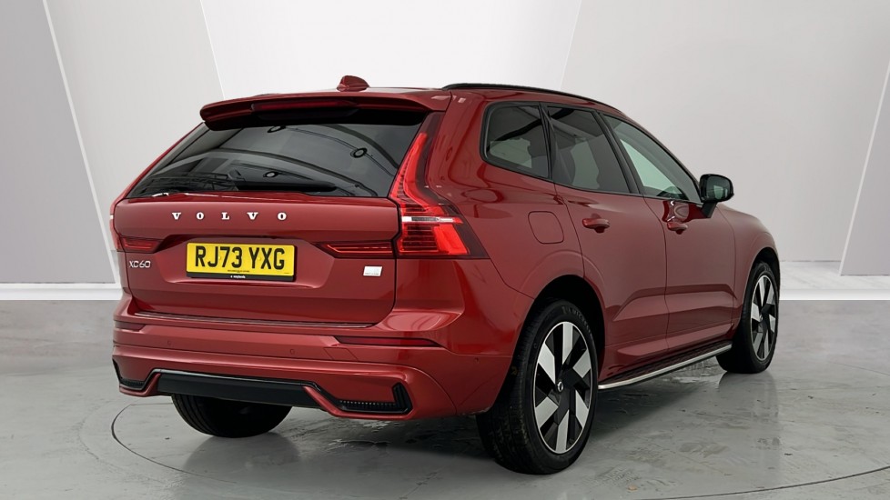 Used Volvo XC60 2023 for sale - 76826775: Photo 2