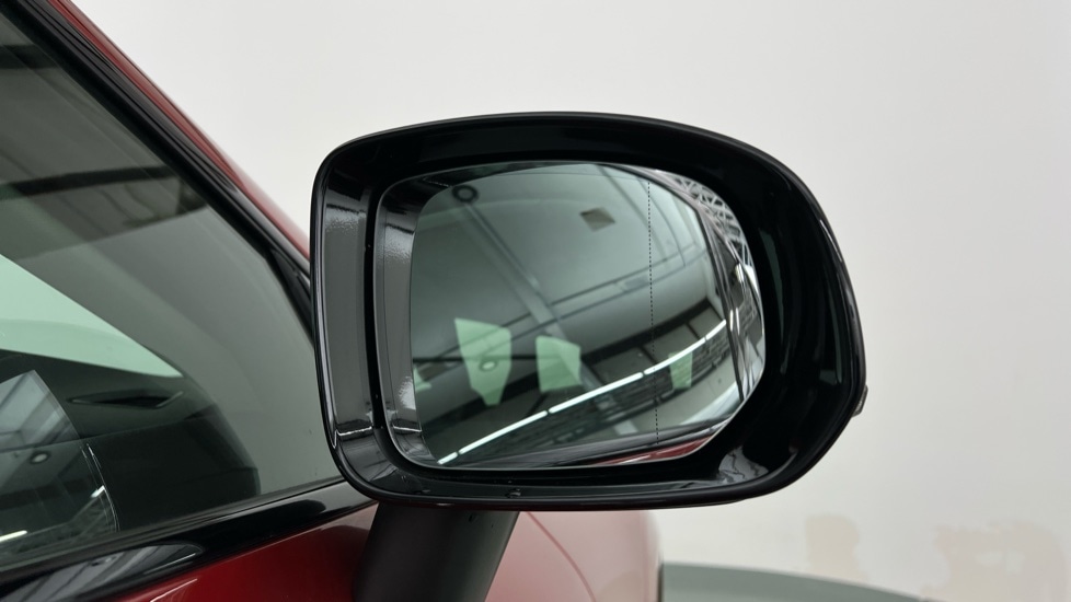 Used Volvo XC60 2023 for sale - 76826775: Photo 32