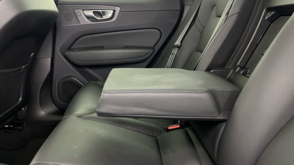 Used Volvo XC60 2023 for sale - 76826775: Photo 34