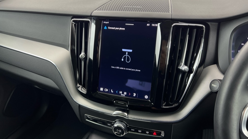 Used Volvo XC60 2023 for sale - 76826775: Photo 46