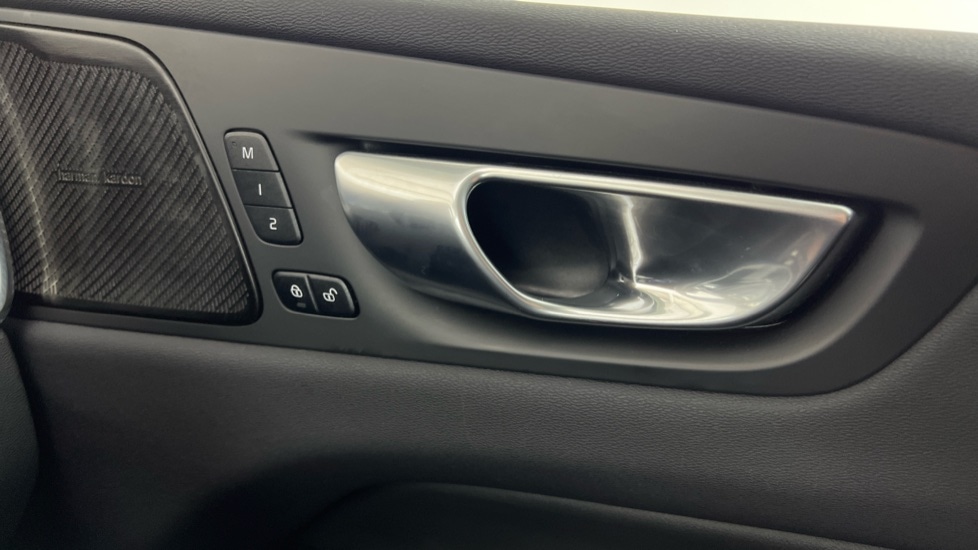 Used Volvo XC60 2023 for sale - 76826775: Photo 52