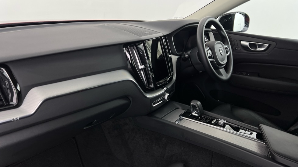 Used Volvo XC60 2023 for sale - 76826775: Photo 60