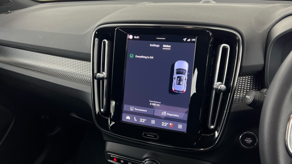 Used Volvo XC40 2025 for sale - 76971281: Photo 14