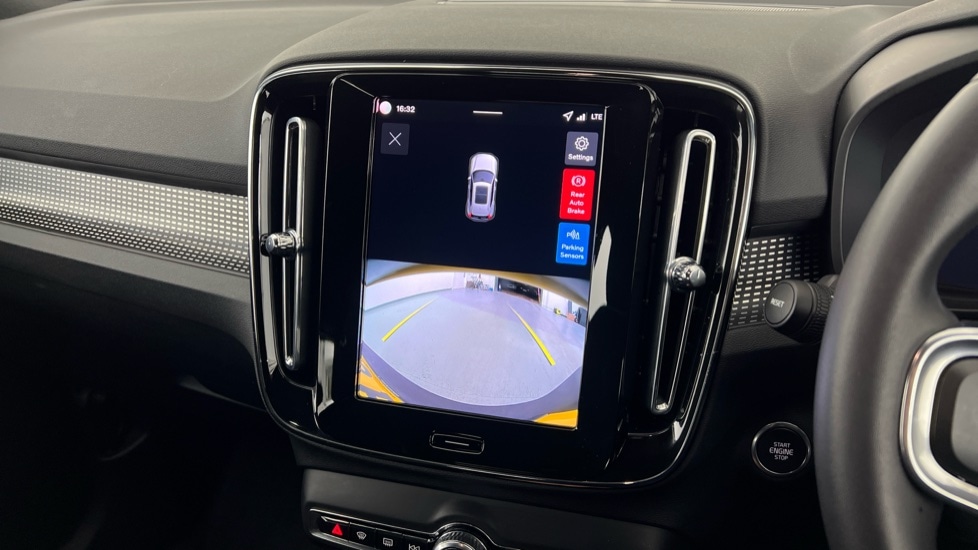 Used Volvo XC40 2025 for sale - 76971281: Photo 19