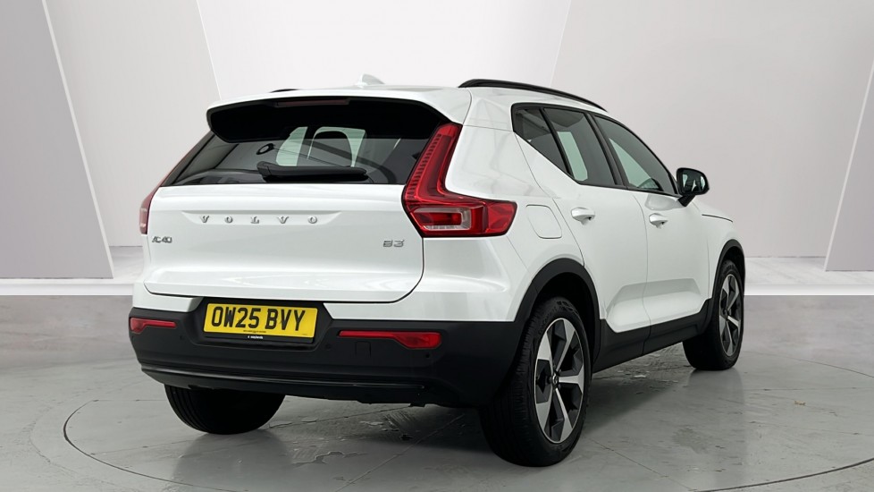 Used Volvo XC40 2025 for sale - 76971281: Photo 2