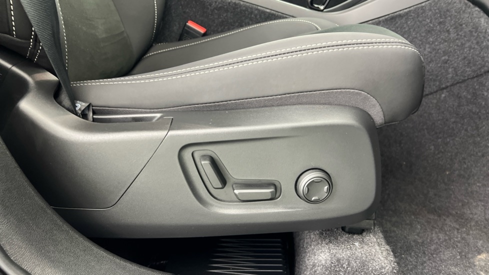 Used Volvo XC40 2025 for sale - 76971281: Photo 30