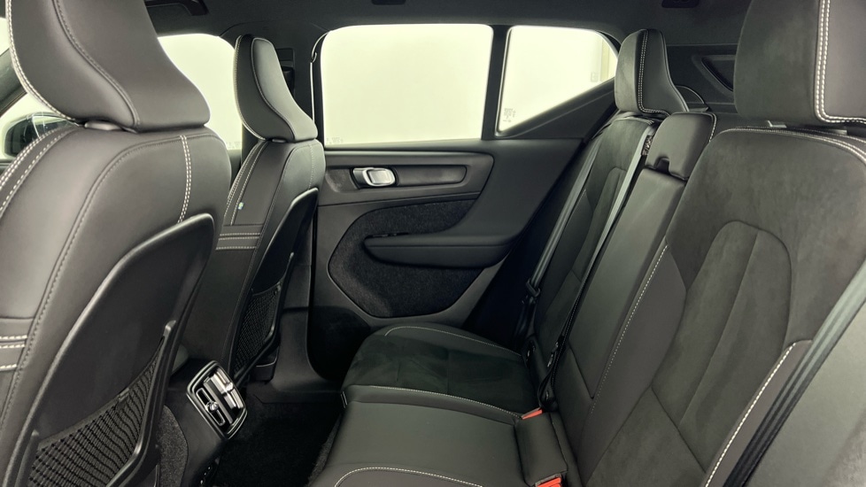 Used Volvo XC40 2025 for sale - 76971281: Photo 33