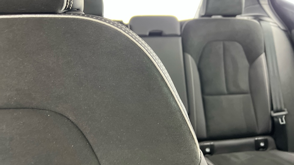 Used Volvo XC40 2025 for sale - 76971281: Photo 37