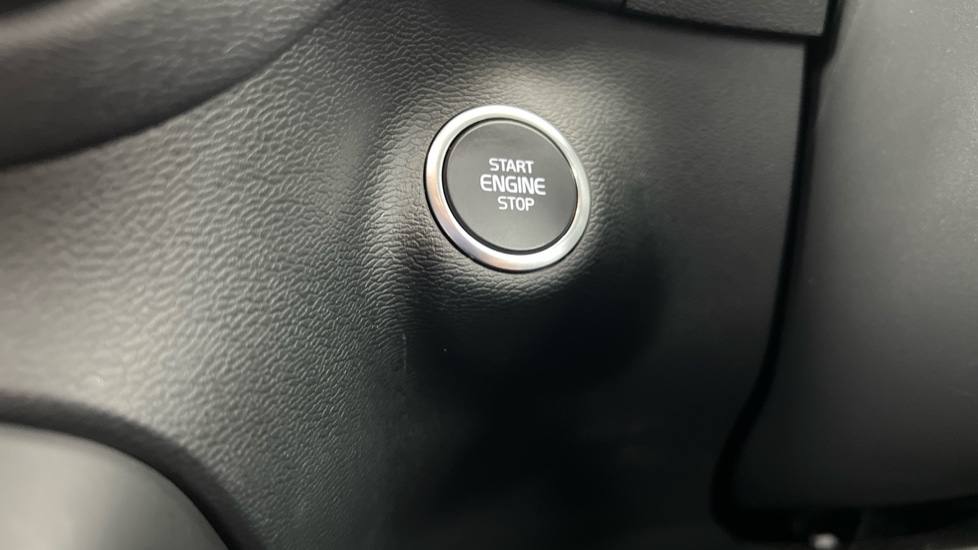 Used Volvo XC40 2025 for sale - 76971281: Photo 47