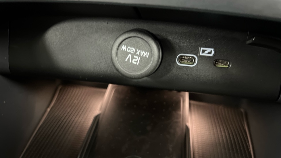 Used Volvo XC40 2025 for sale - 76971281: Photo 49