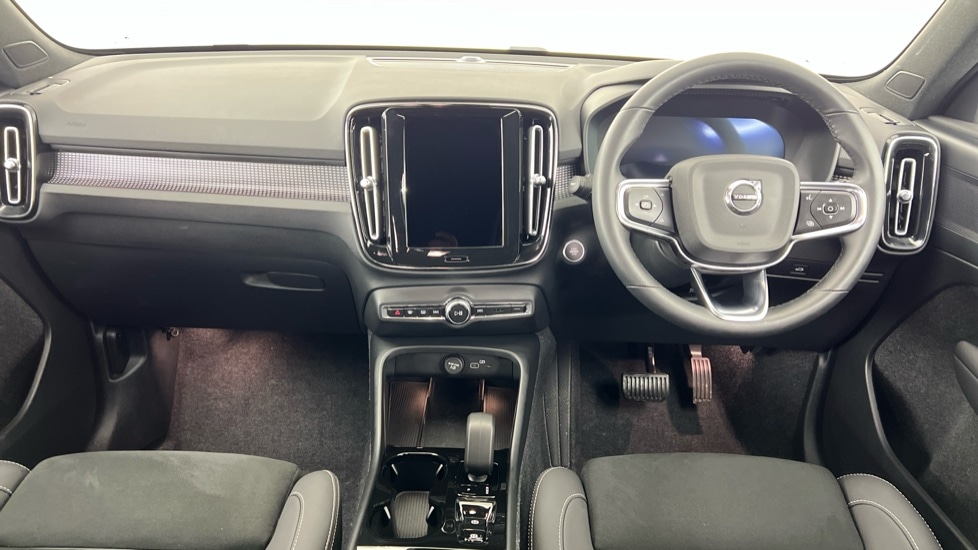 Used Volvo XC40 2025 for sale - 76971281: Photo 5