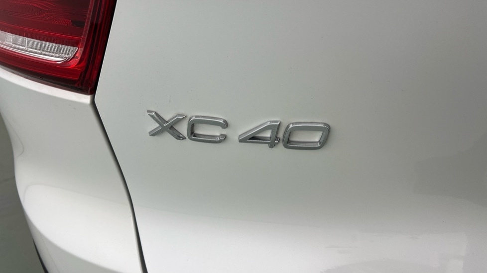 Used Volvo XC40 2025 for sale - 76971281: Photo 54