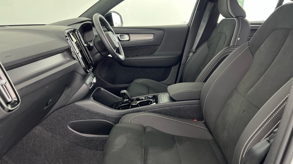 Used Volvo XC40 2025 for sale - 76971281: Photo 58
