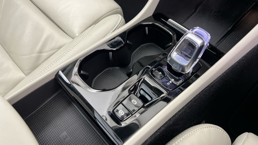 Used Volvo XC40 2022 for sale - 77060619: Photo 25