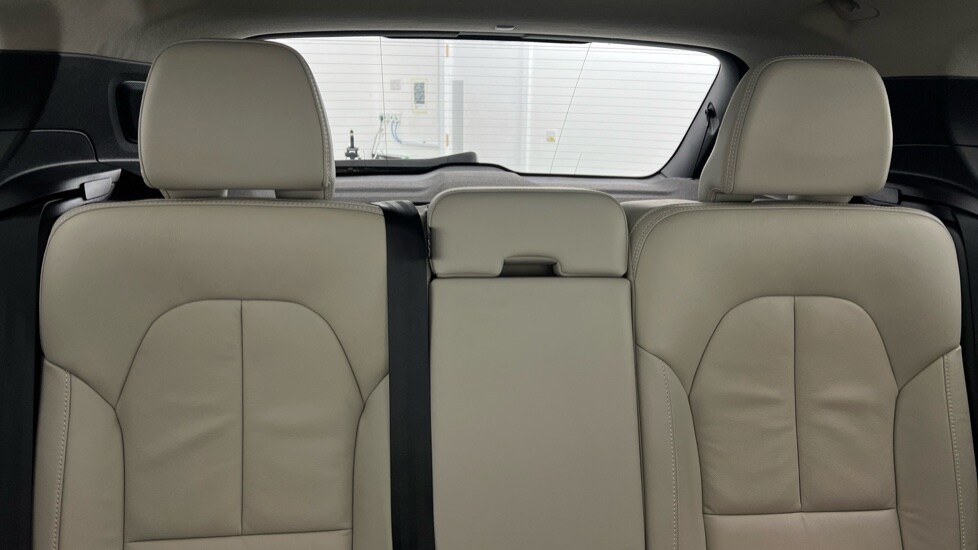 Used Volvo XC40 2022 for sale - 77060619: Photo 36