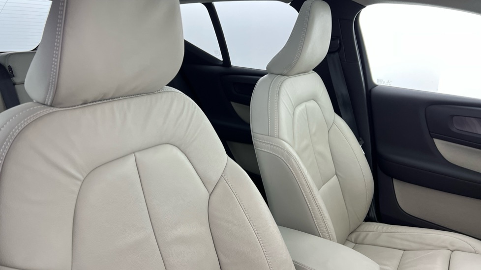 Used Volvo XC40 2022 for sale - 77060619: Photo 38