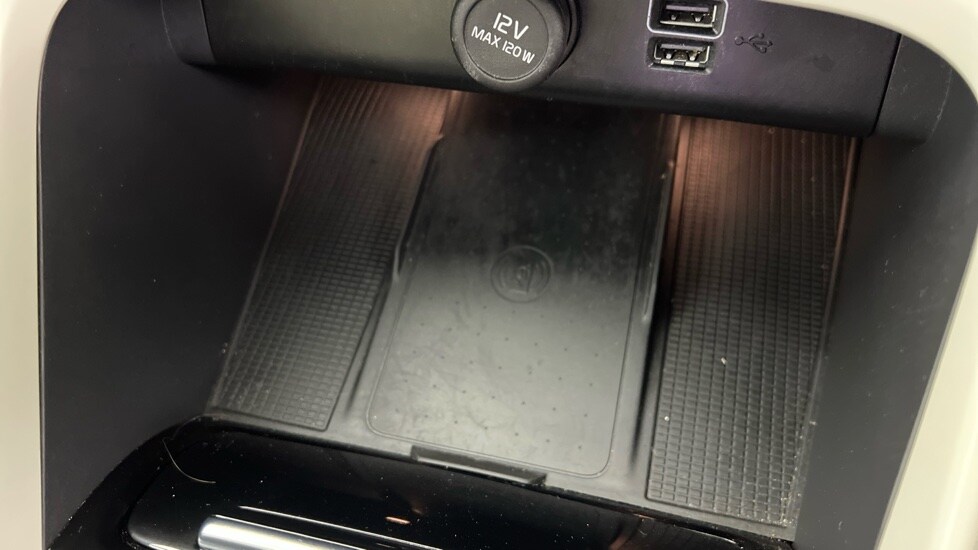 Used Volvo XC40 2022 for sale - 77060619: Photo 50