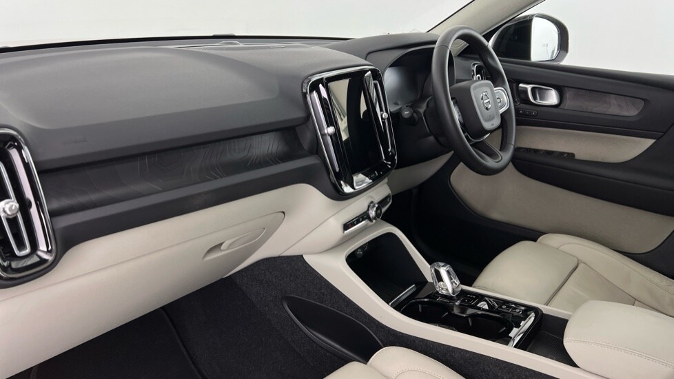 Used Volvo XC40 2022 for sale - 77060619: Photo 59