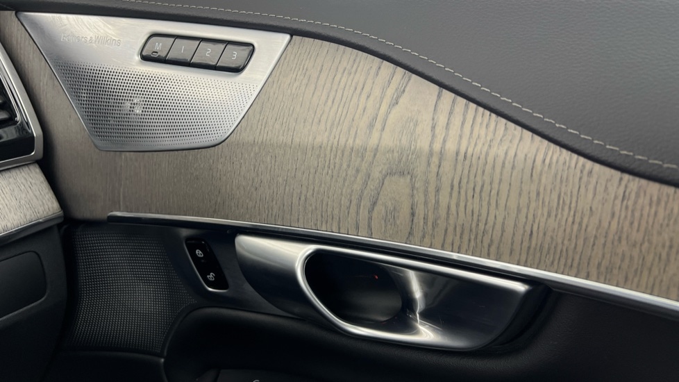 Used Volvo XC90 2023 for sale - 77326311: Photo 52