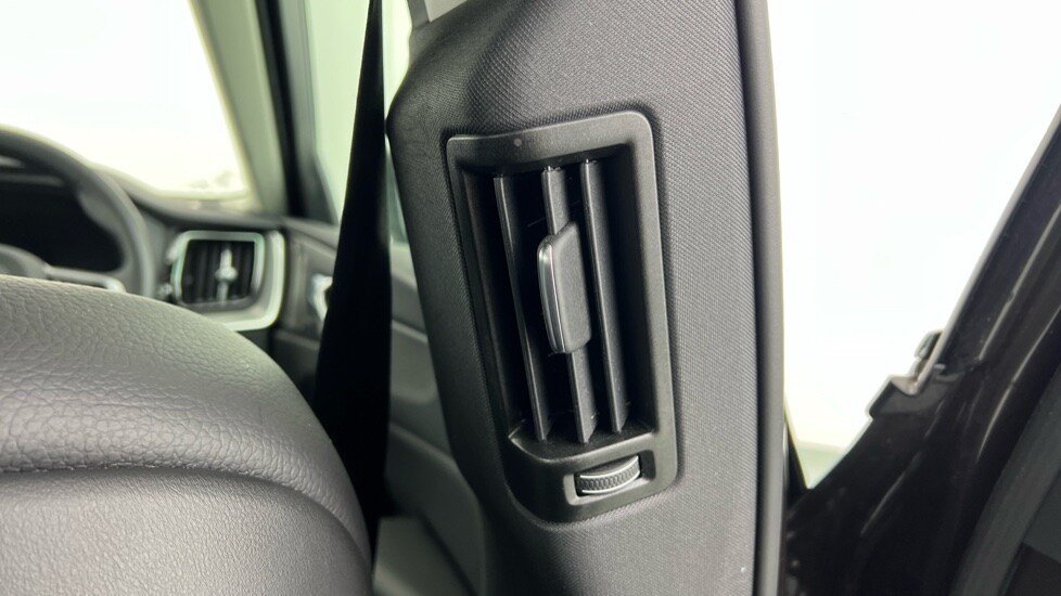 Used Volvo XC60 2024 for sale - 76130498: Photo 38