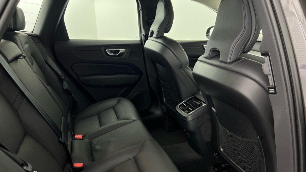 Used Volvo XC60 2024 for sale - 76130498: Photo 6