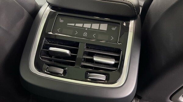 Used Volvo XC60 2024 for sale - 75591039: Photo 37