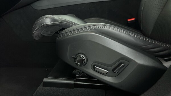 Used Volvo XC60 2024 for sale - 75591039: Photo 55
