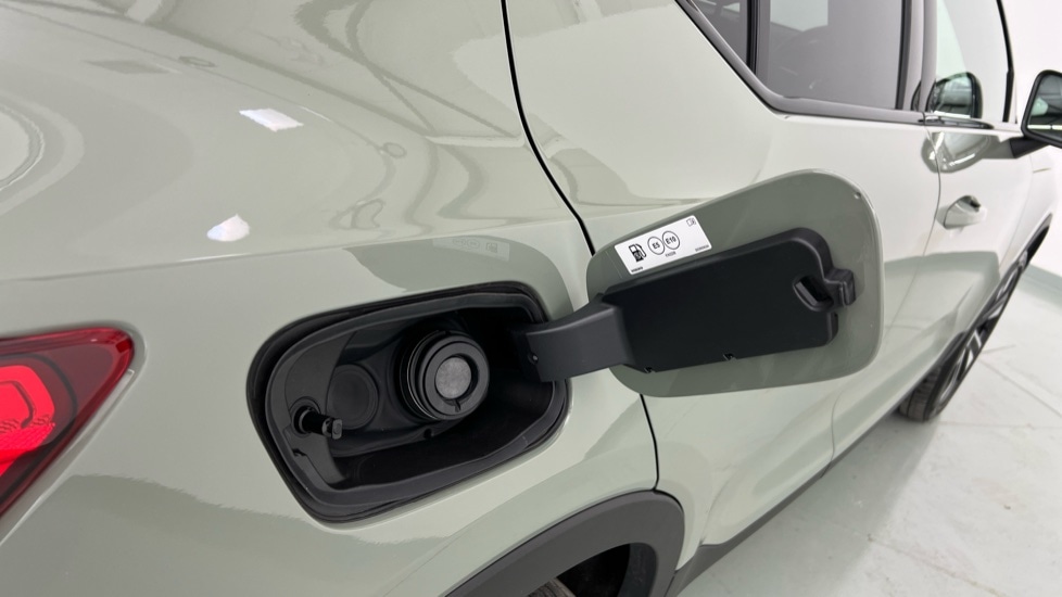 Used Volvo XC40 2025 for sale - 76501454: Photo 16