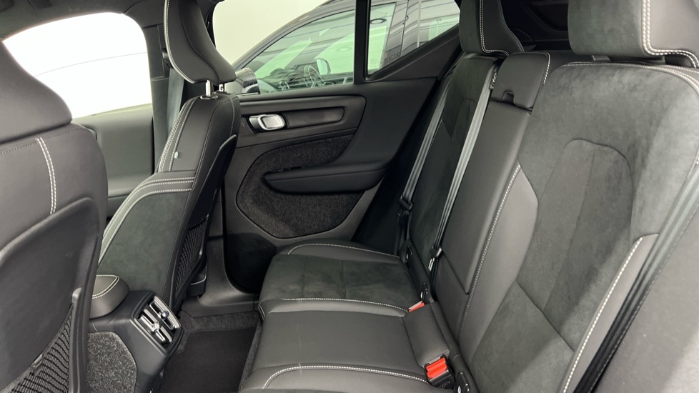 Used Volvo XC40 2025 for sale - 76501454: Photo 33