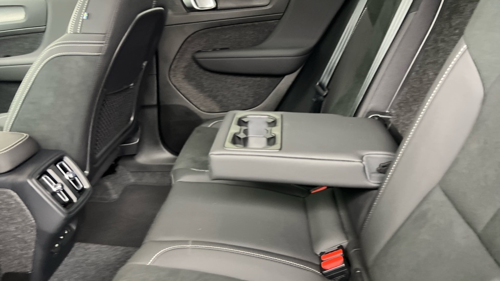 Used Volvo XC40 2025 for sale - 76501454: Photo 34