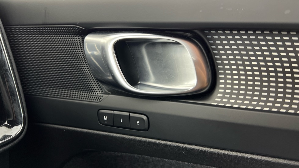 Used Volvo XC40 2025 for sale - 76501454: Photo 45